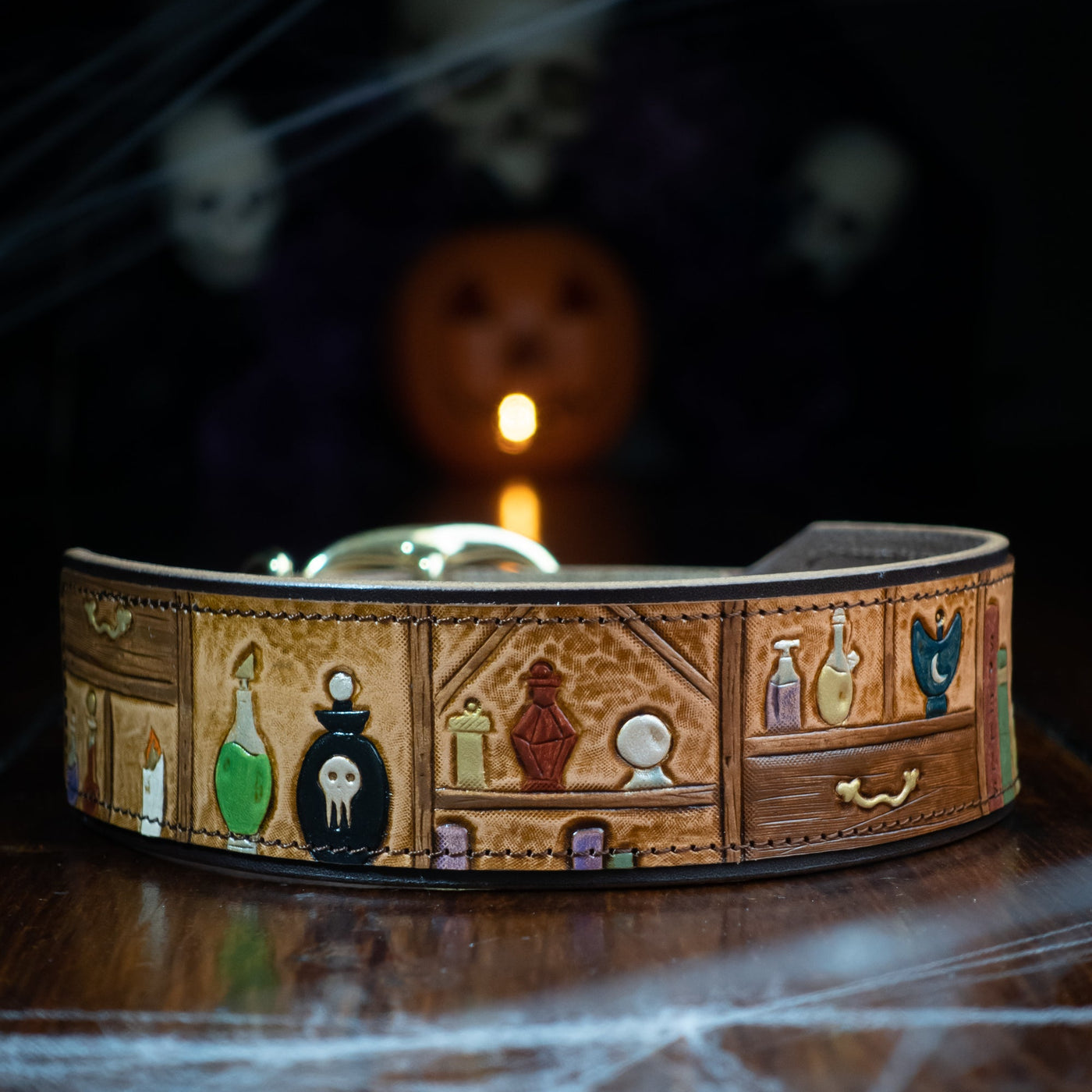 Witches Shelf - Large 18-21"